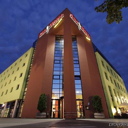 Ara Hotel Comfort Ингольштадт Экстерьер фото